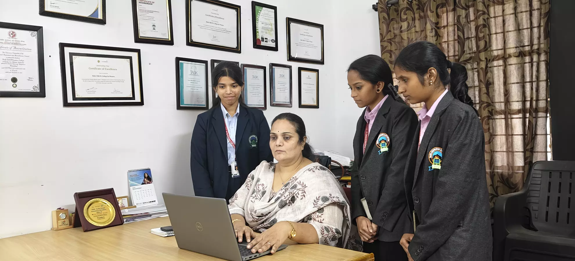 Description of Image